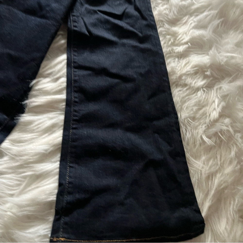 Sz 31s gap bootleg dark wash jeans